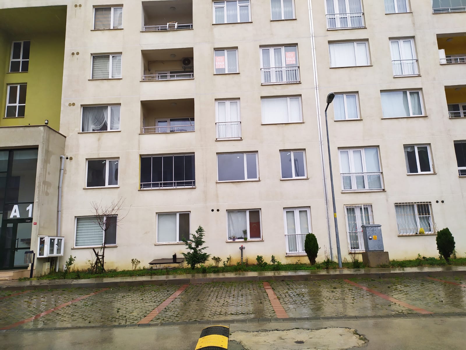 BASAKSEHIR 18th ZONE 3+1 APARTMENT FOR SALE
